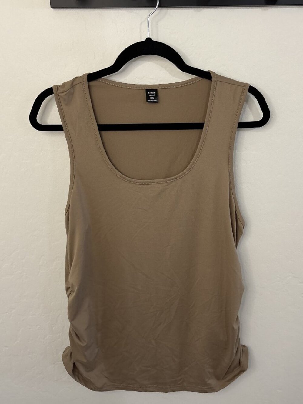 Set of 2 SHEIN Curve Ruched Scoop Neck Tank Tops | Tan & White | 2XL